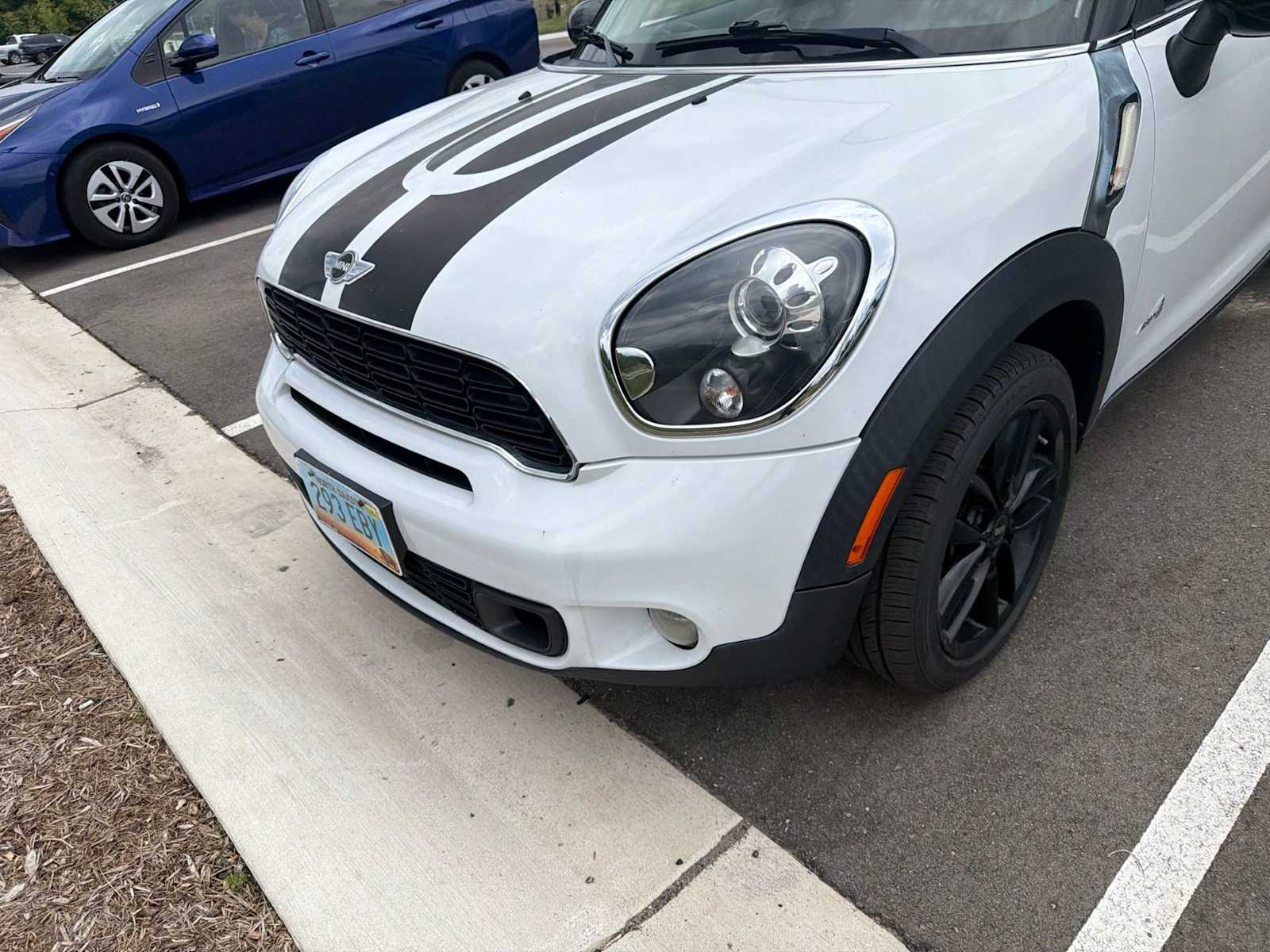 Thumbnail: 2014 MINI Cooper Countryman - 4