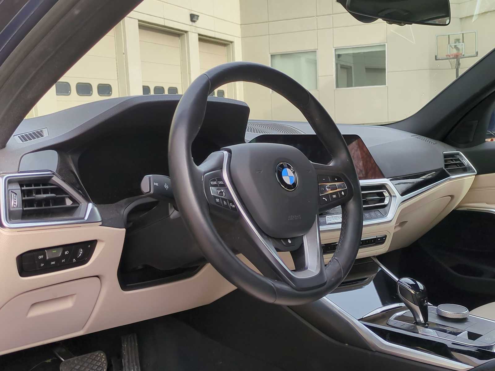 Thumbnail: 2019 BMW 3 Series - 10