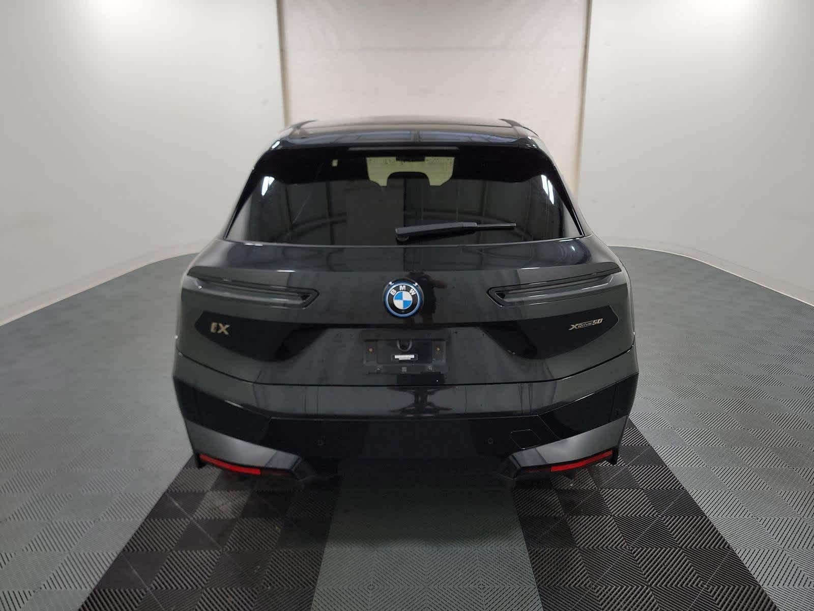 Thumbnail: 2024 BMW iX - 3