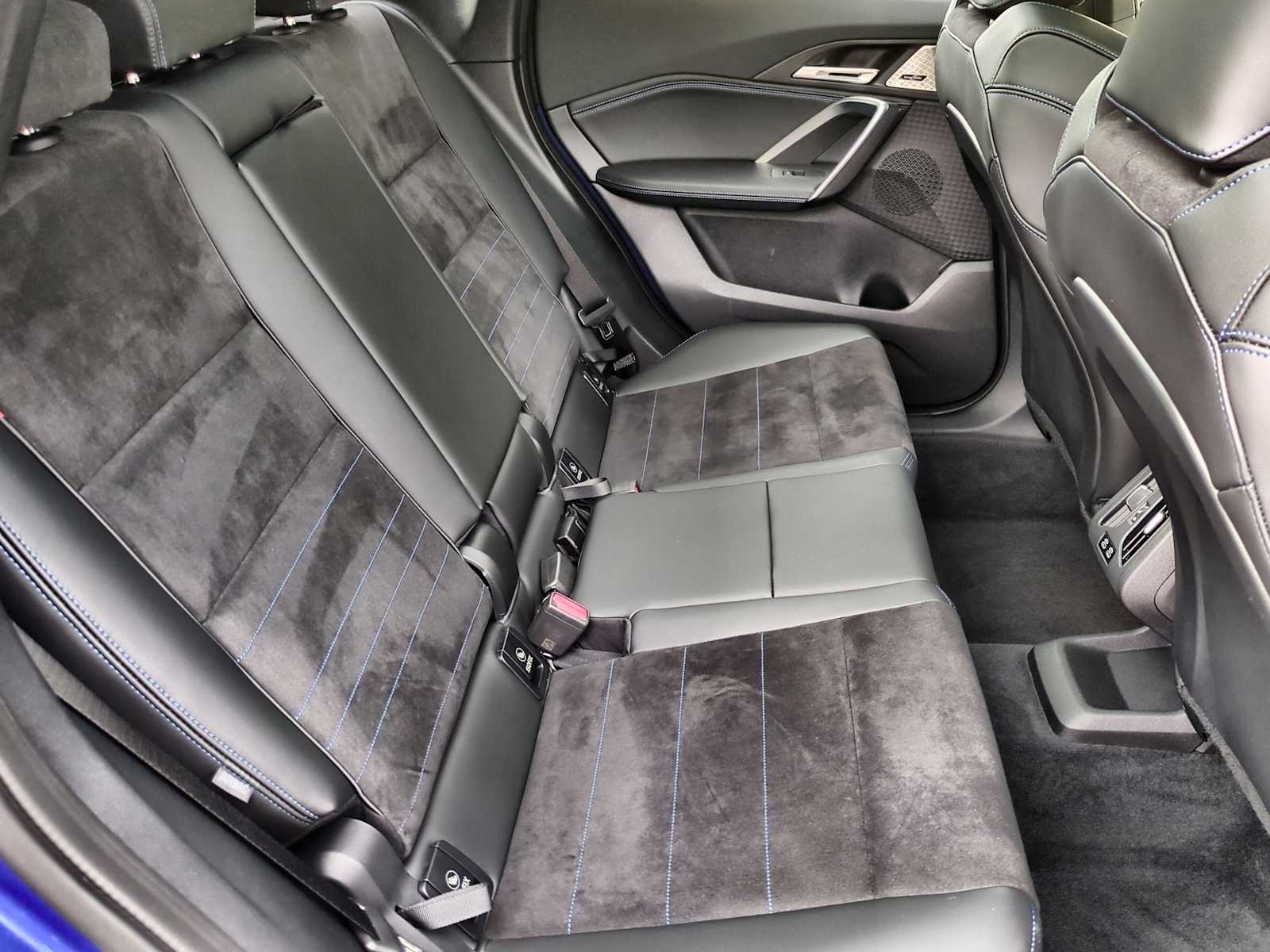 Thumbnail: 2025 BMW X1 - 21