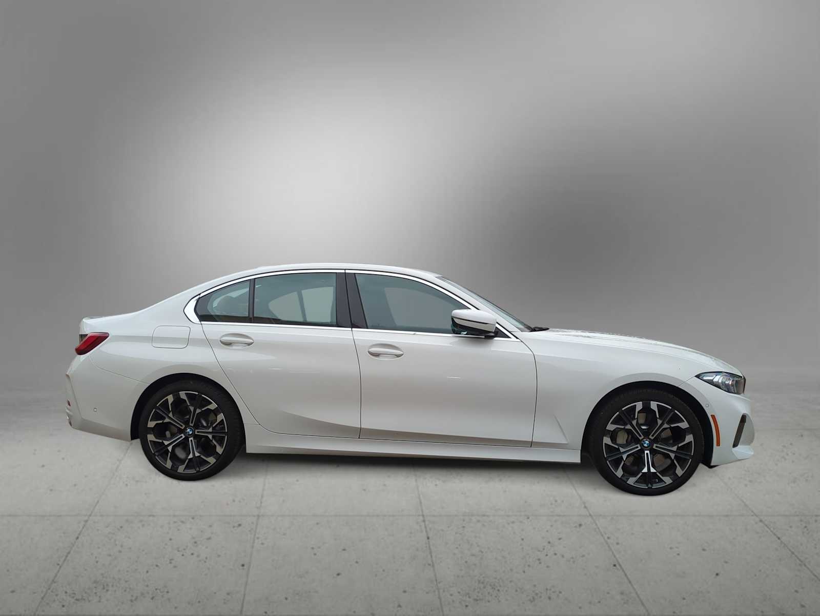 Thumbnail: 2025 BMW 3 Series - 9
