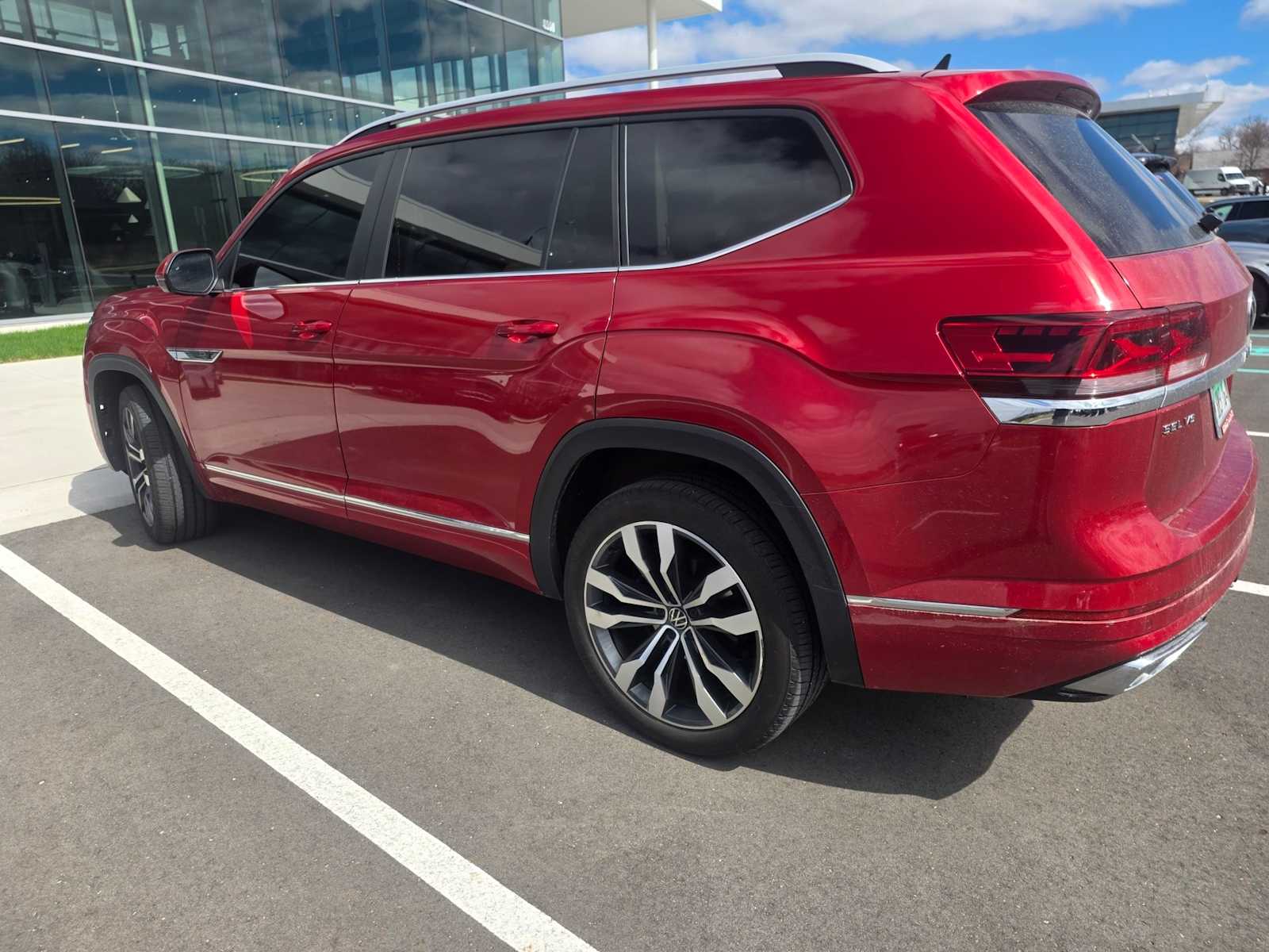 Thumbnail: 2021 Volkswagen Atlas - 3