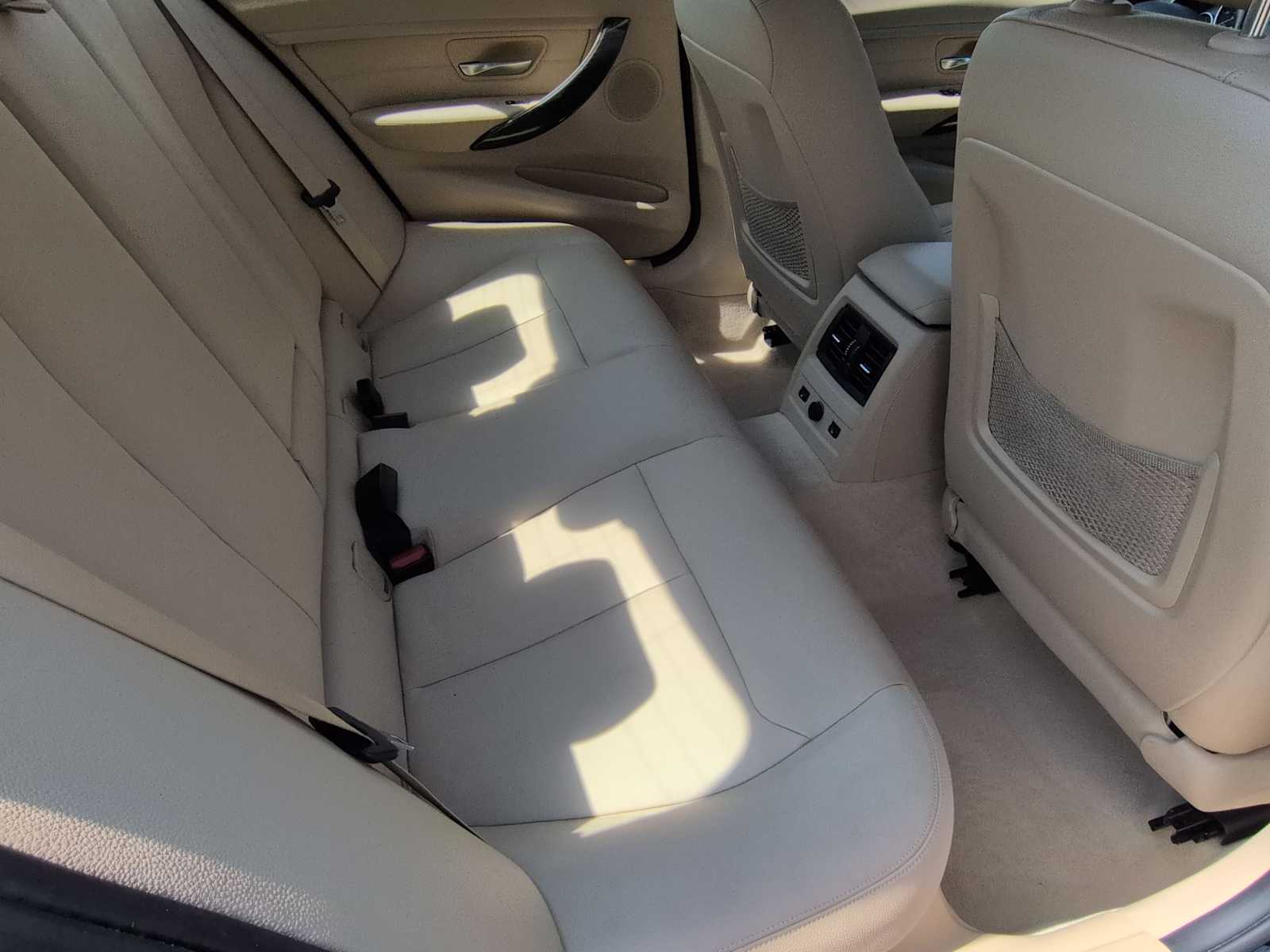 Thumbnail: 2013 BMW 3 Series - 22