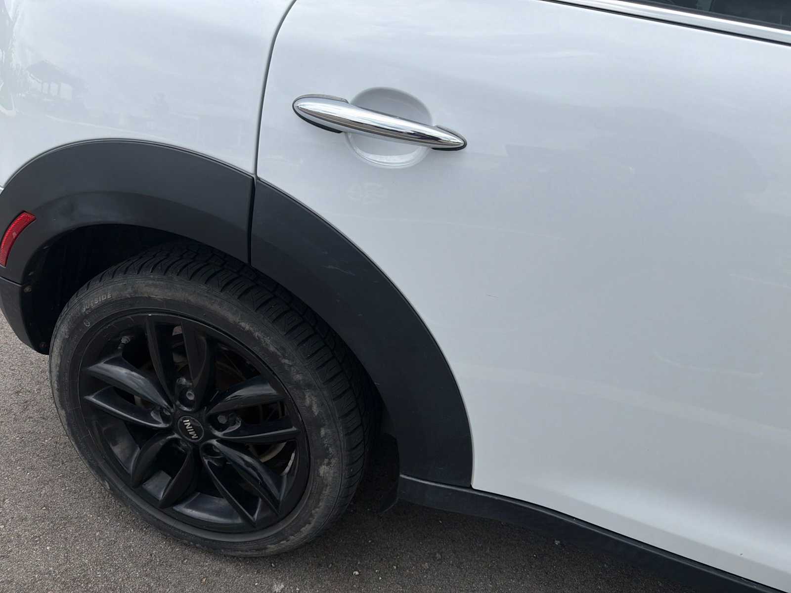 Thumbnail: 2014 MINI Cooper Countryman - 18