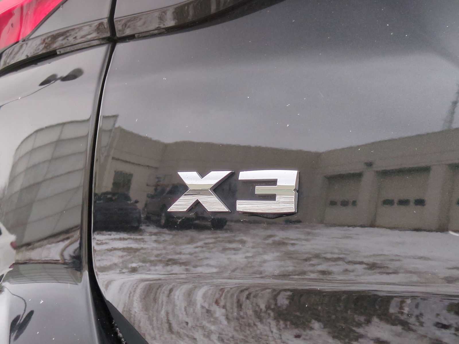 Thumbnail: 2024 BMW X3 - 13