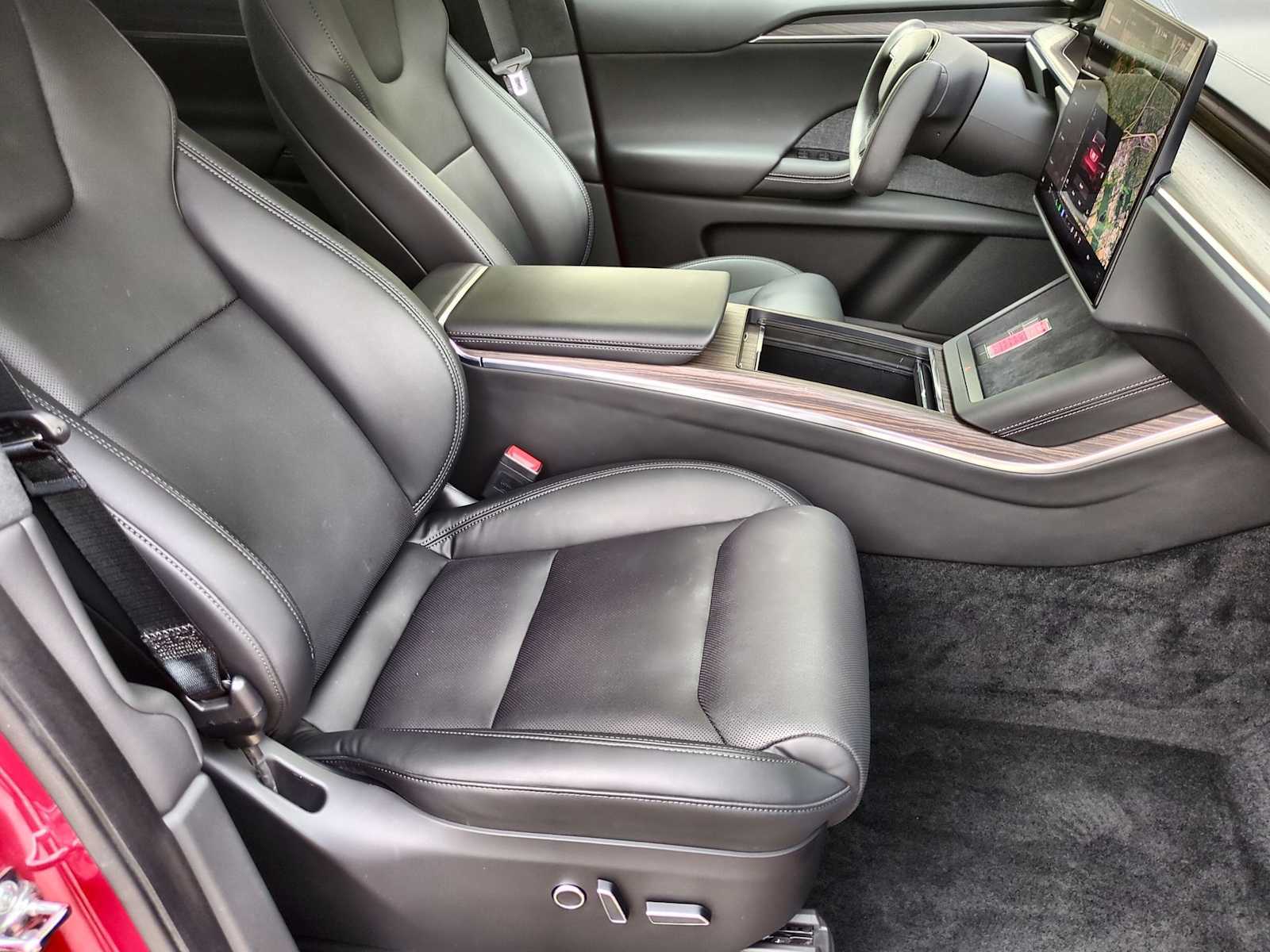 Thumbnail: 2022 Tesla Model X - 22