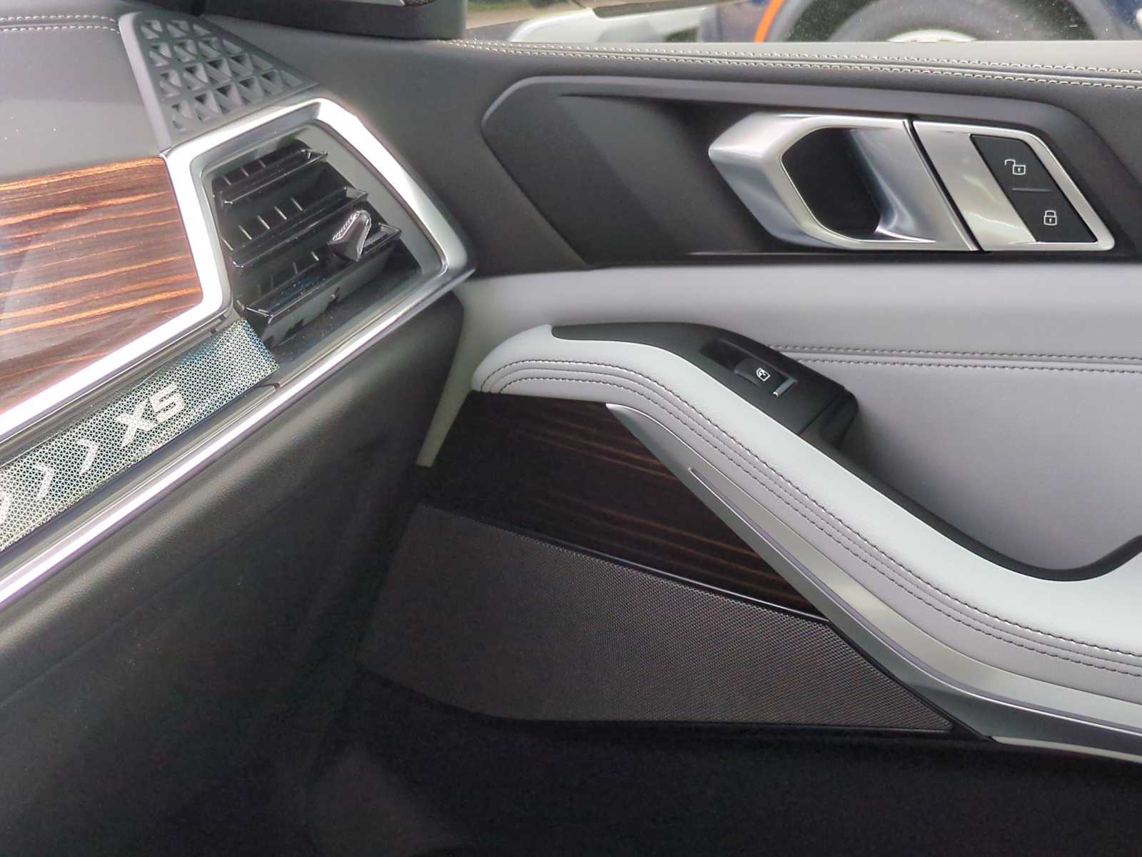 Thumbnail: 2026 BMW X5 - 39