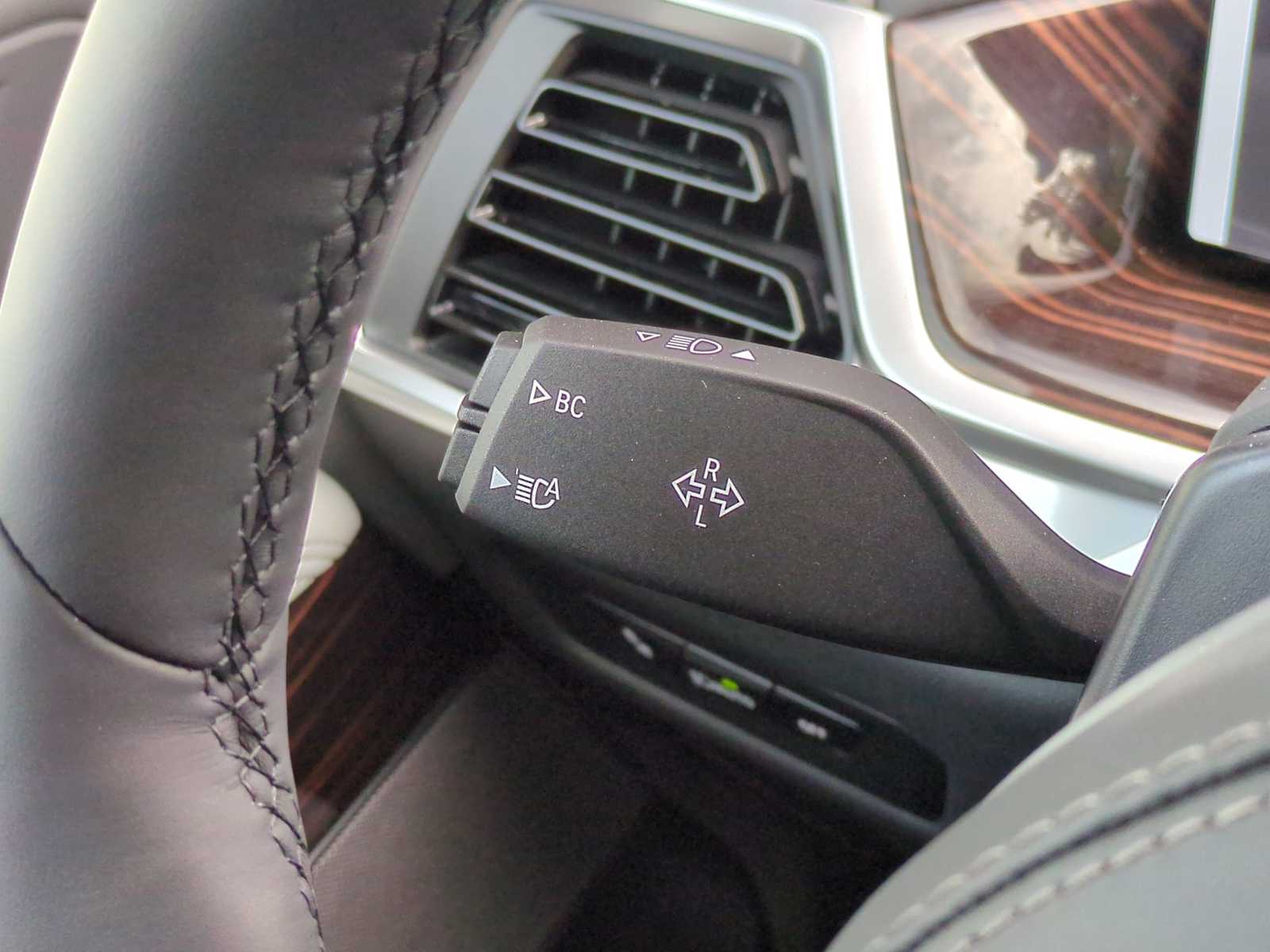 Thumbnail: 2026 BMW X5 - 28