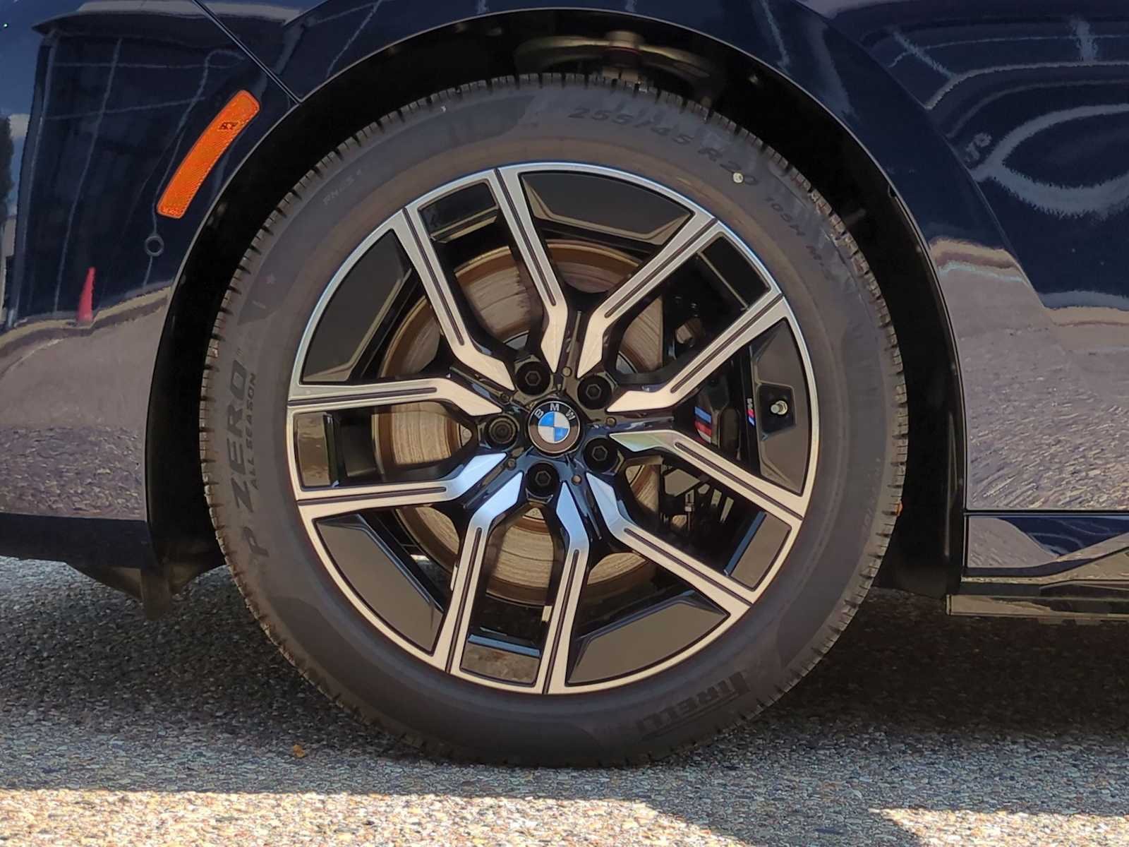 Thumbnail: 2026 BMW i7 - 14