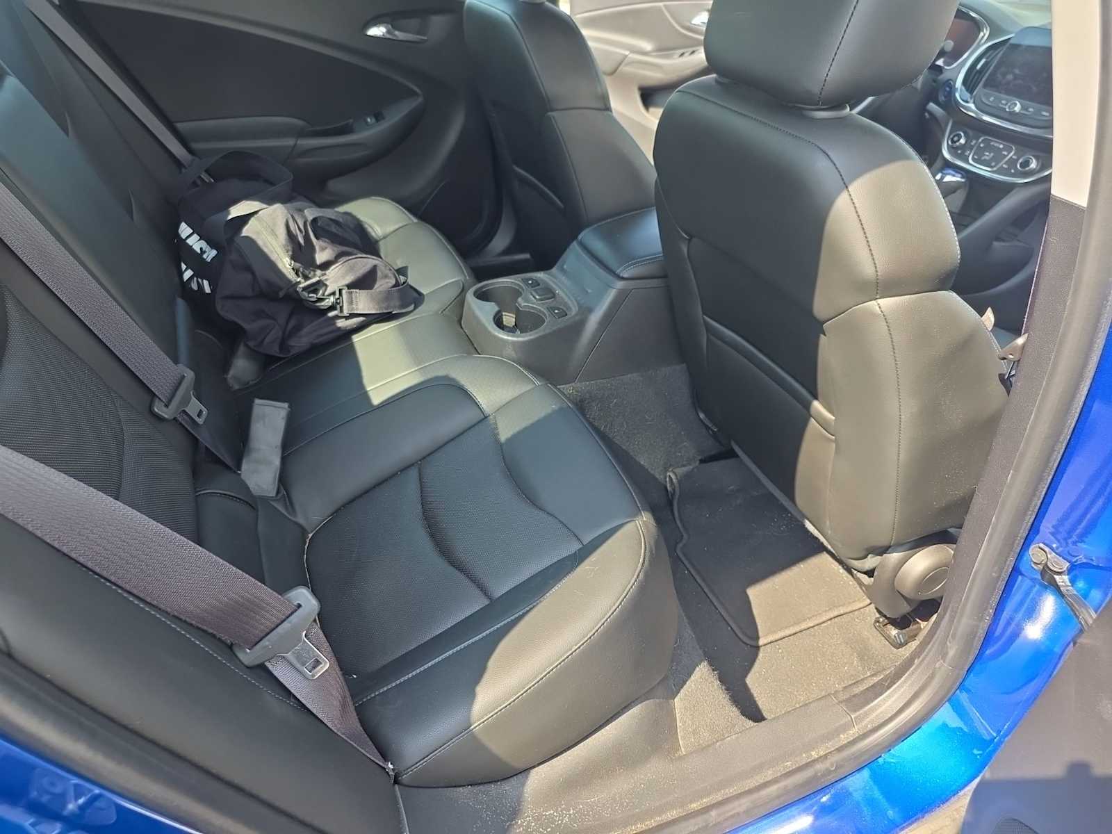 Thumbnail: 2016 Chevrolet Volt - 14