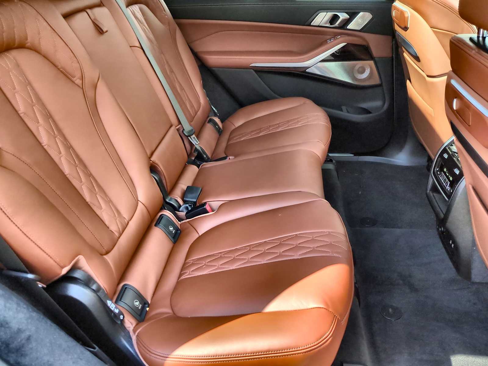 Thumbnail: 2026 BMW X7 - 22