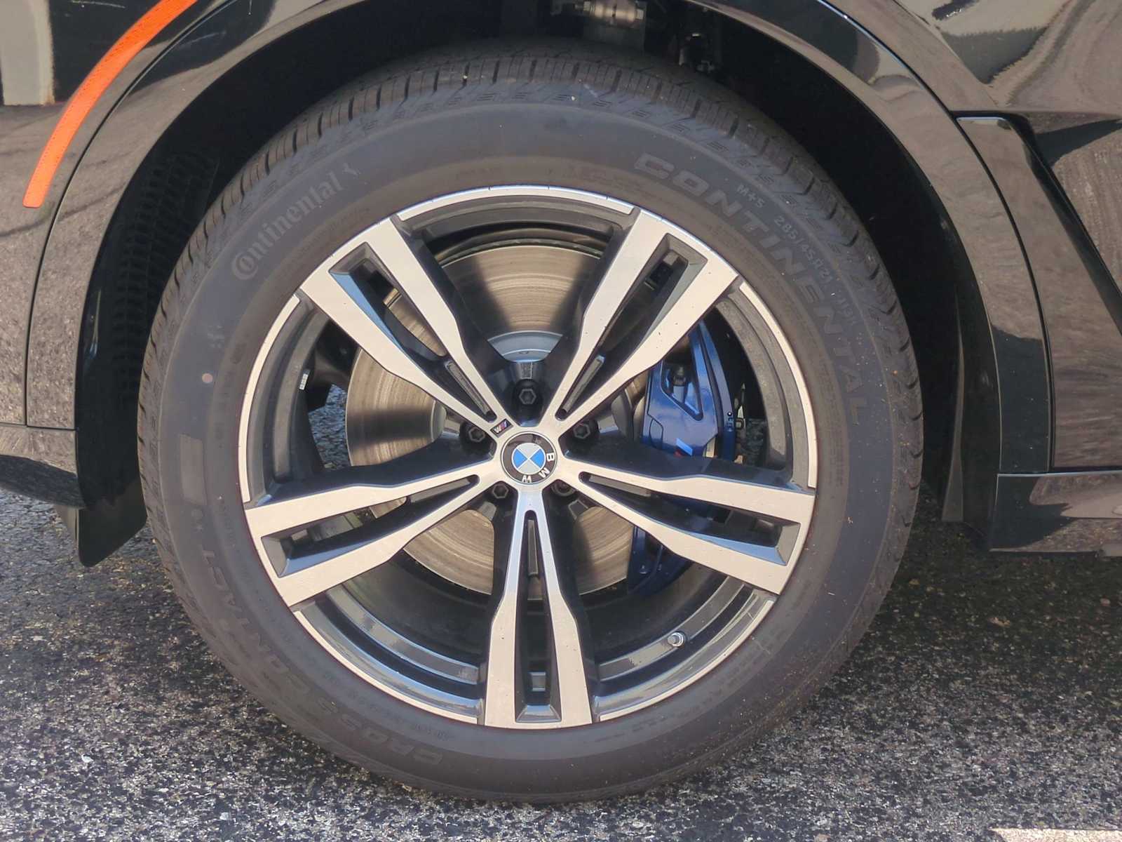 Thumbnail: 2026 BMW X7 - 14