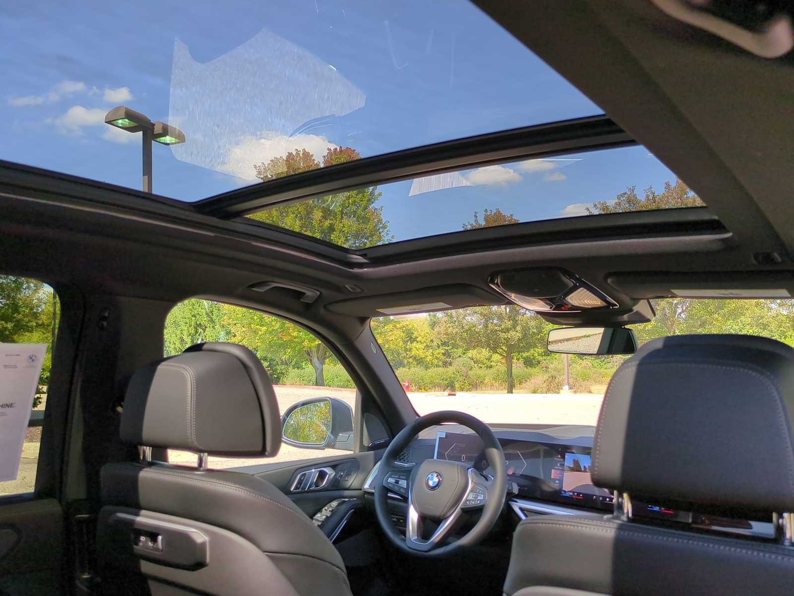 Thumbnail: 2026 BMW X5 - 22