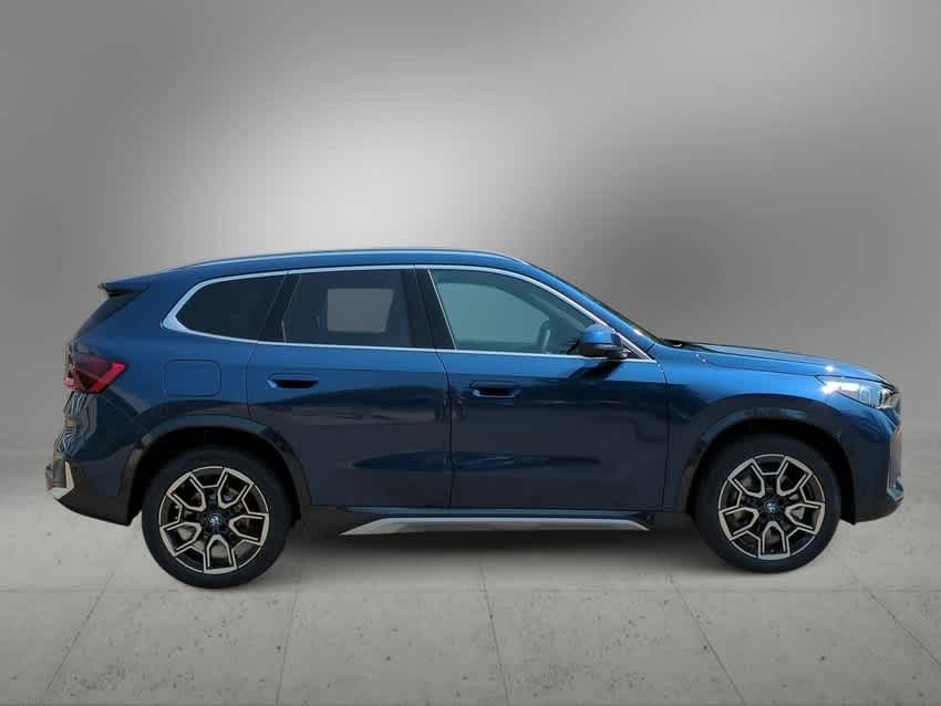 2025 BMW X1 xDrive28i 9
