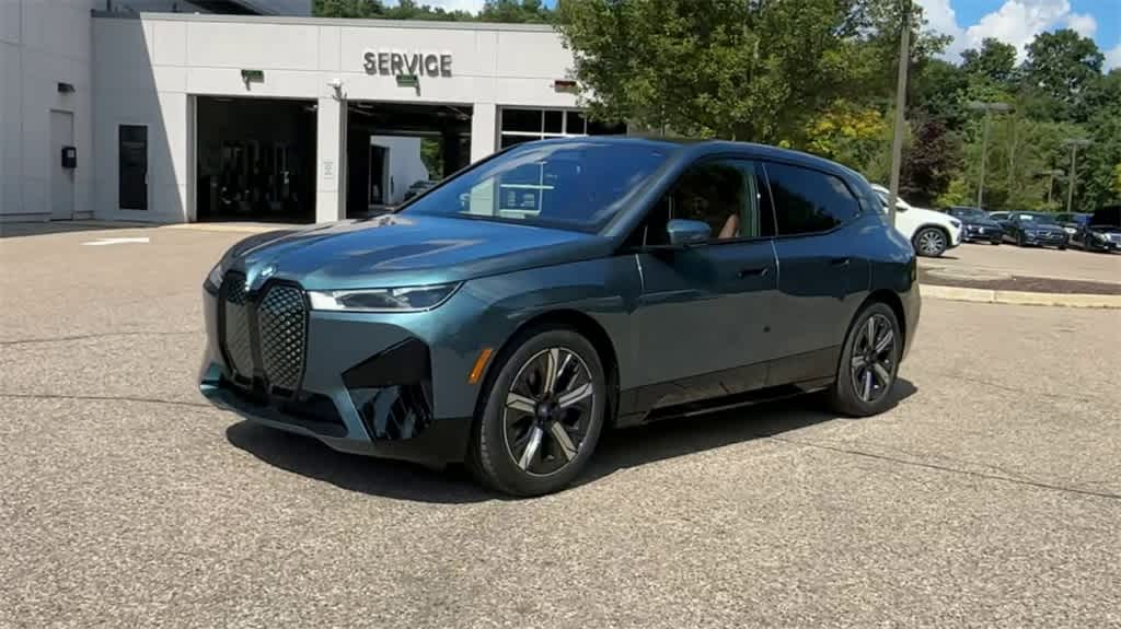 Thumbnail: 2025 BMW iX - 4