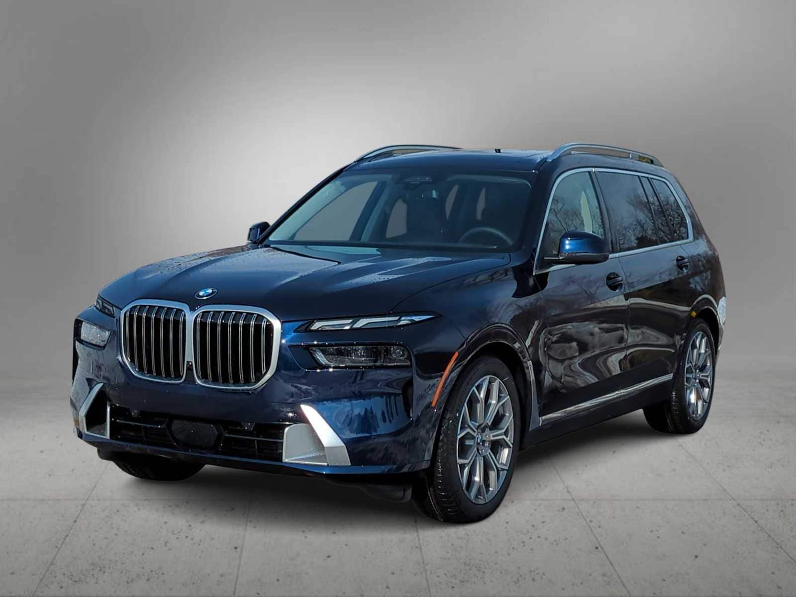 Thumbnail: 2026 BMW X7 - 4