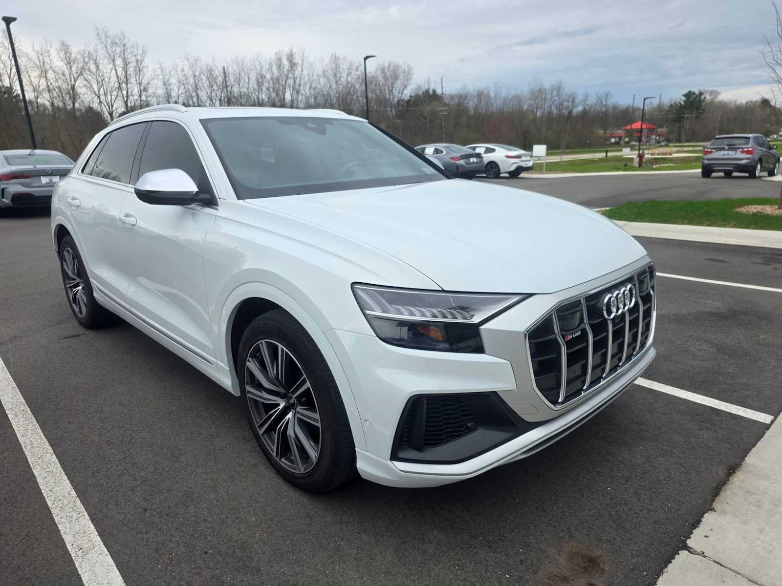 Thumbnail: 2023 Audi SQ8 - 3
