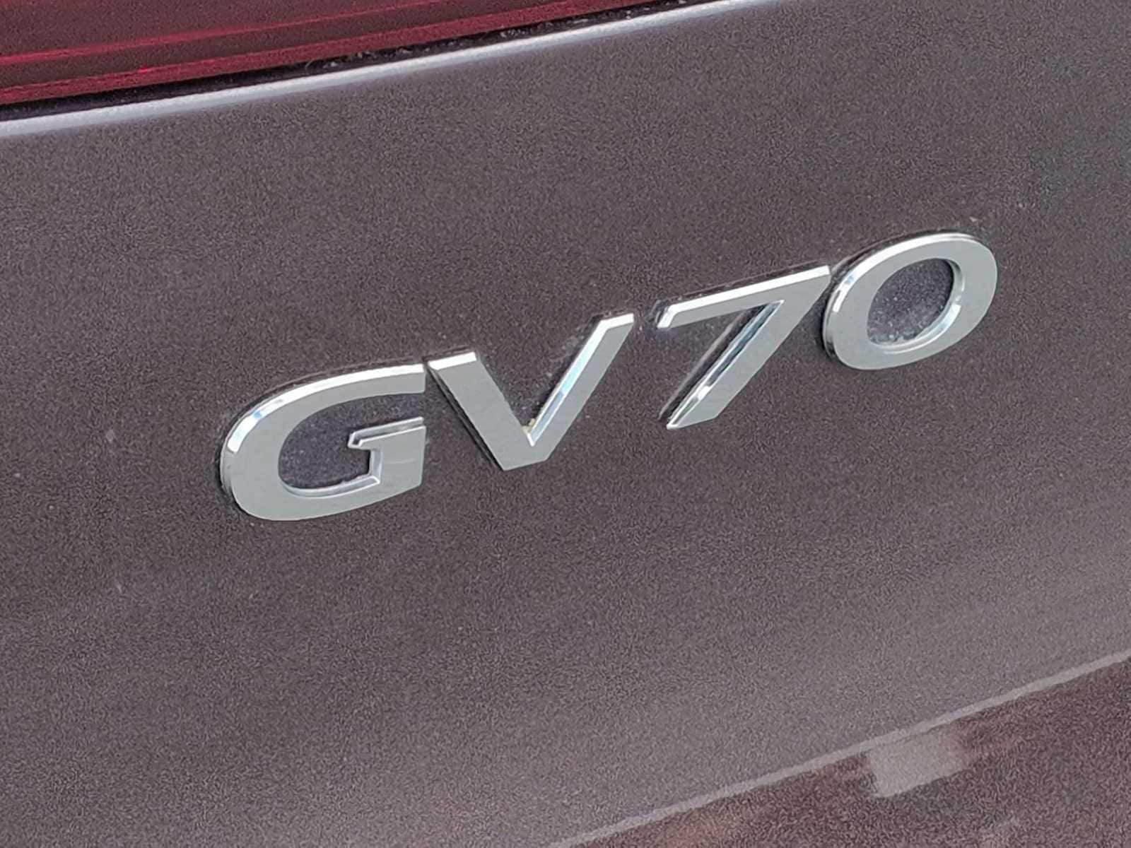Thumbnail: 2022 Genesis GV70 - 12