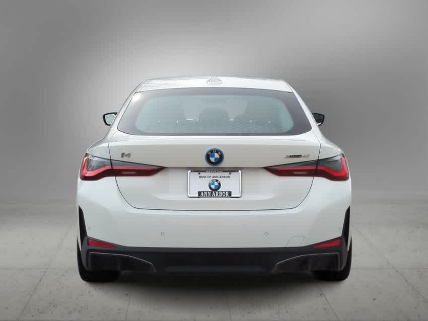 Thumbnail: 2025 BMW i4 - 7