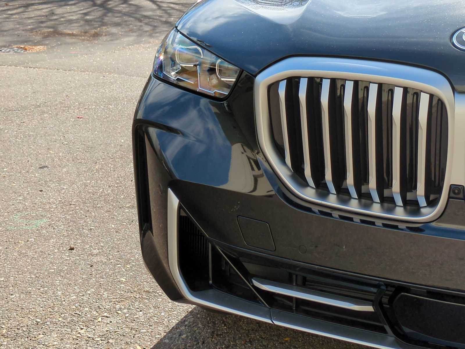 Thumbnail: 2026 BMW X5 - 11