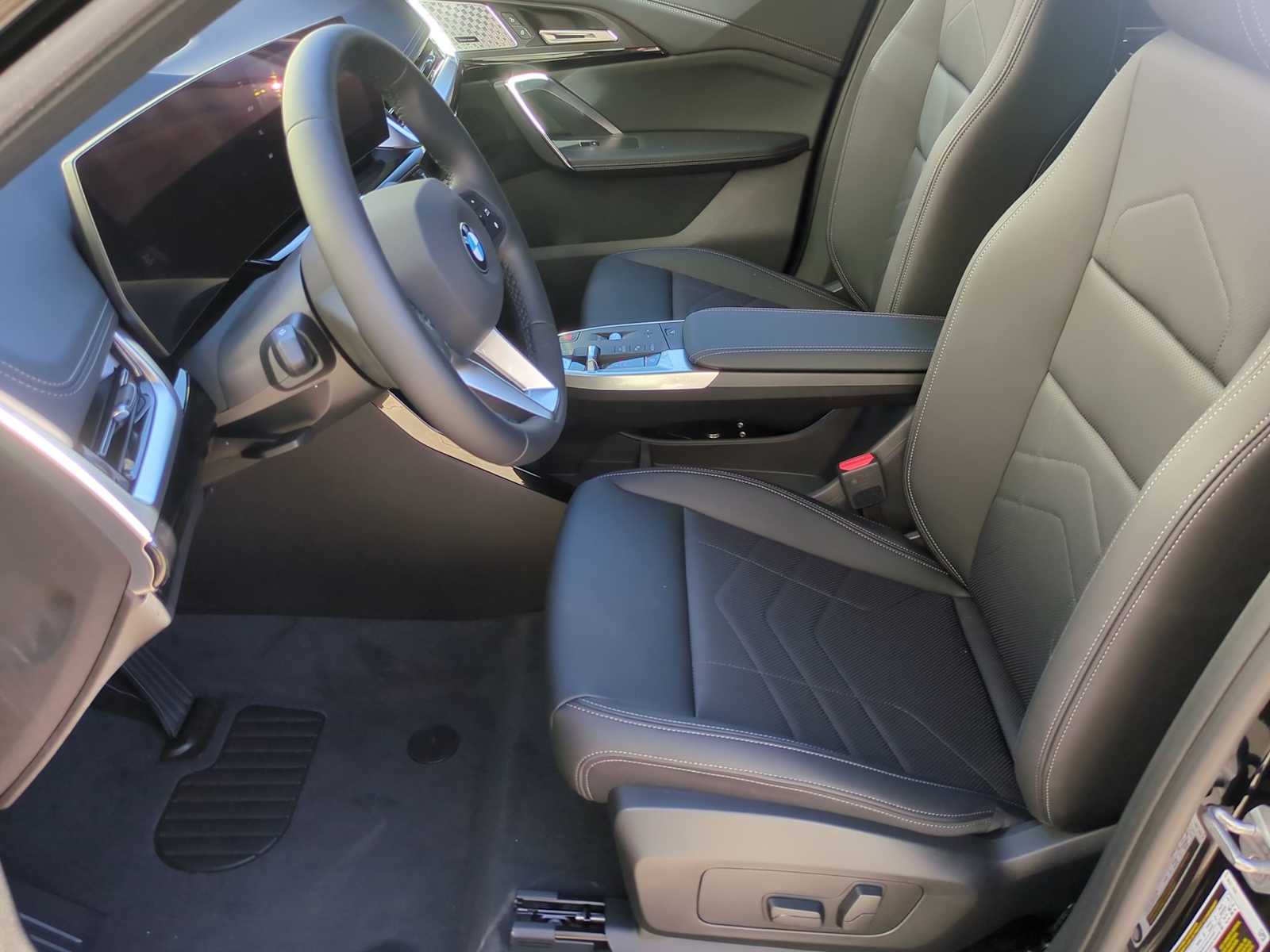 2025 BMW X1 xDrive28i 17