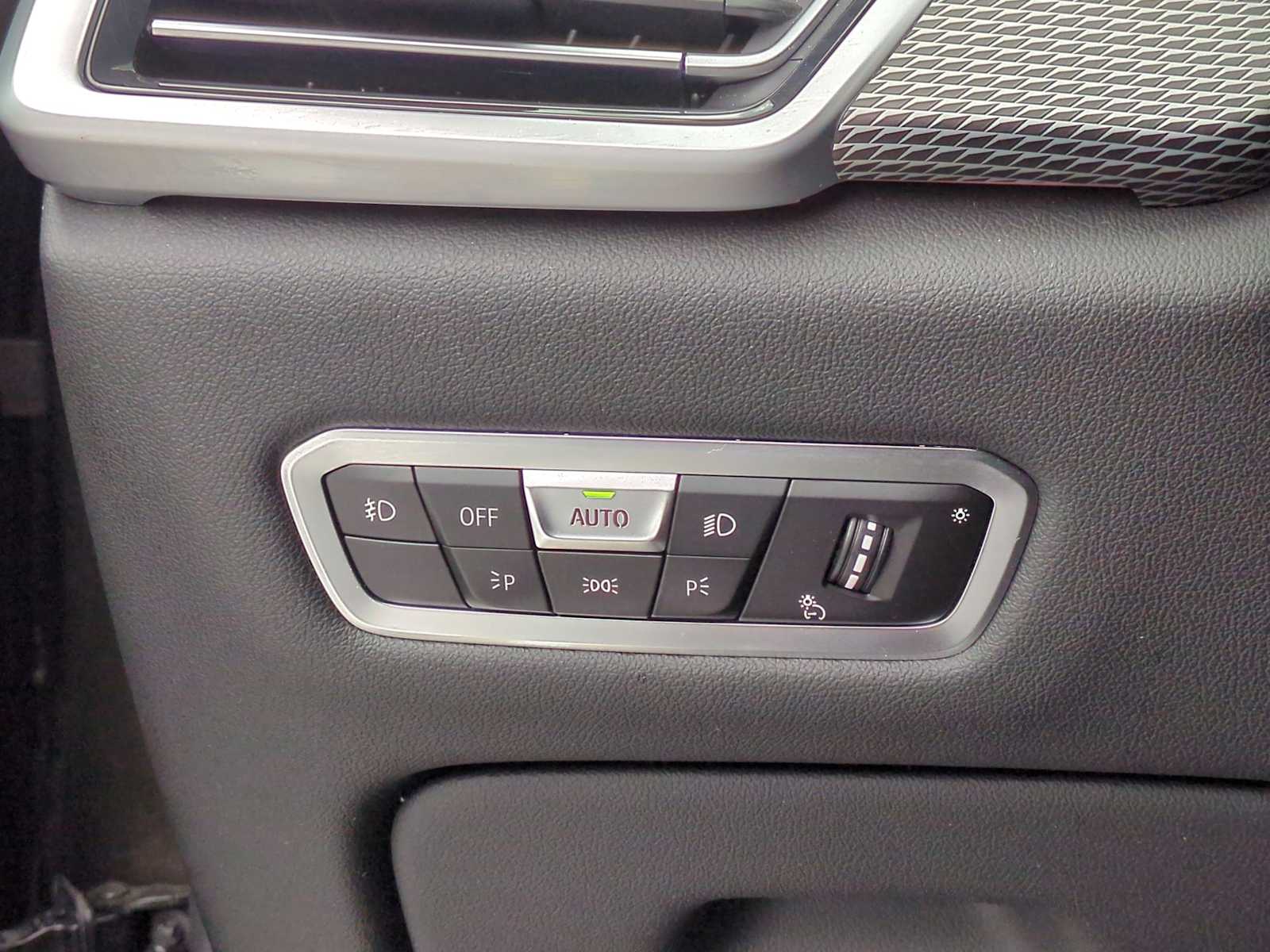 Thumbnail: 2021 BMW X6 - 38