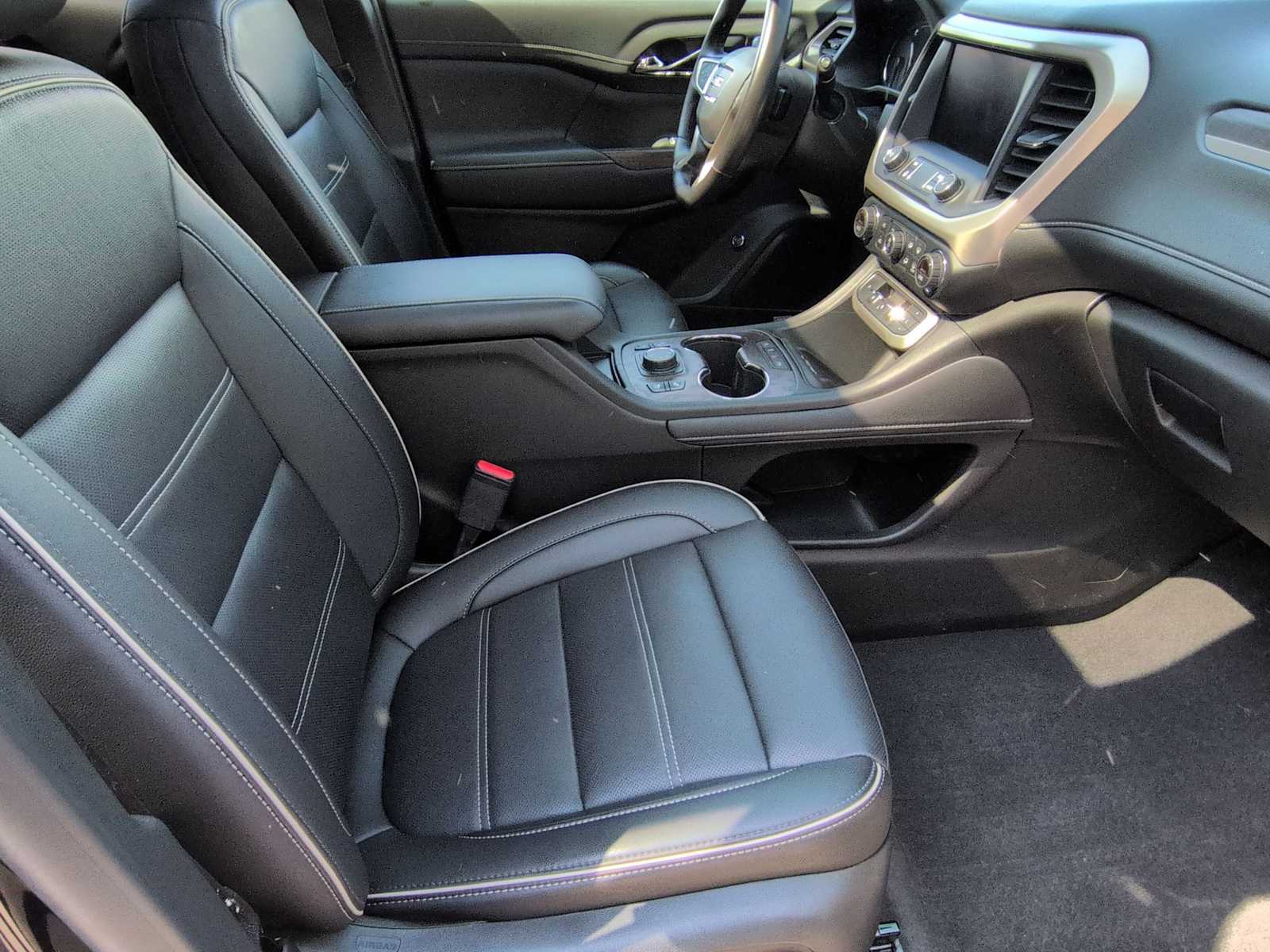 Thumbnail: 2021 GMC Acadia - 23