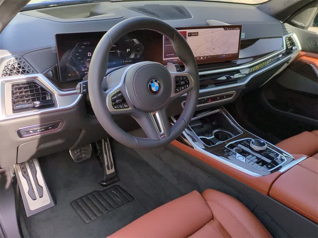 Thumbnail: 2025 BMW X7 - 10