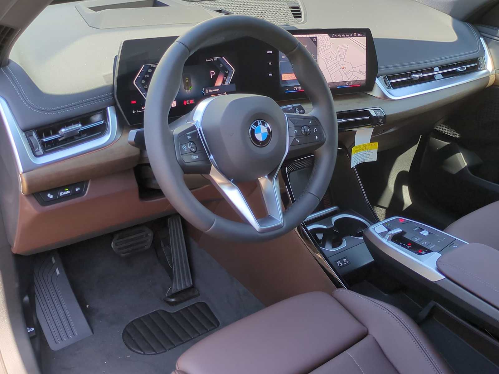 Thumbnail: 2025 BMW X1 - 10