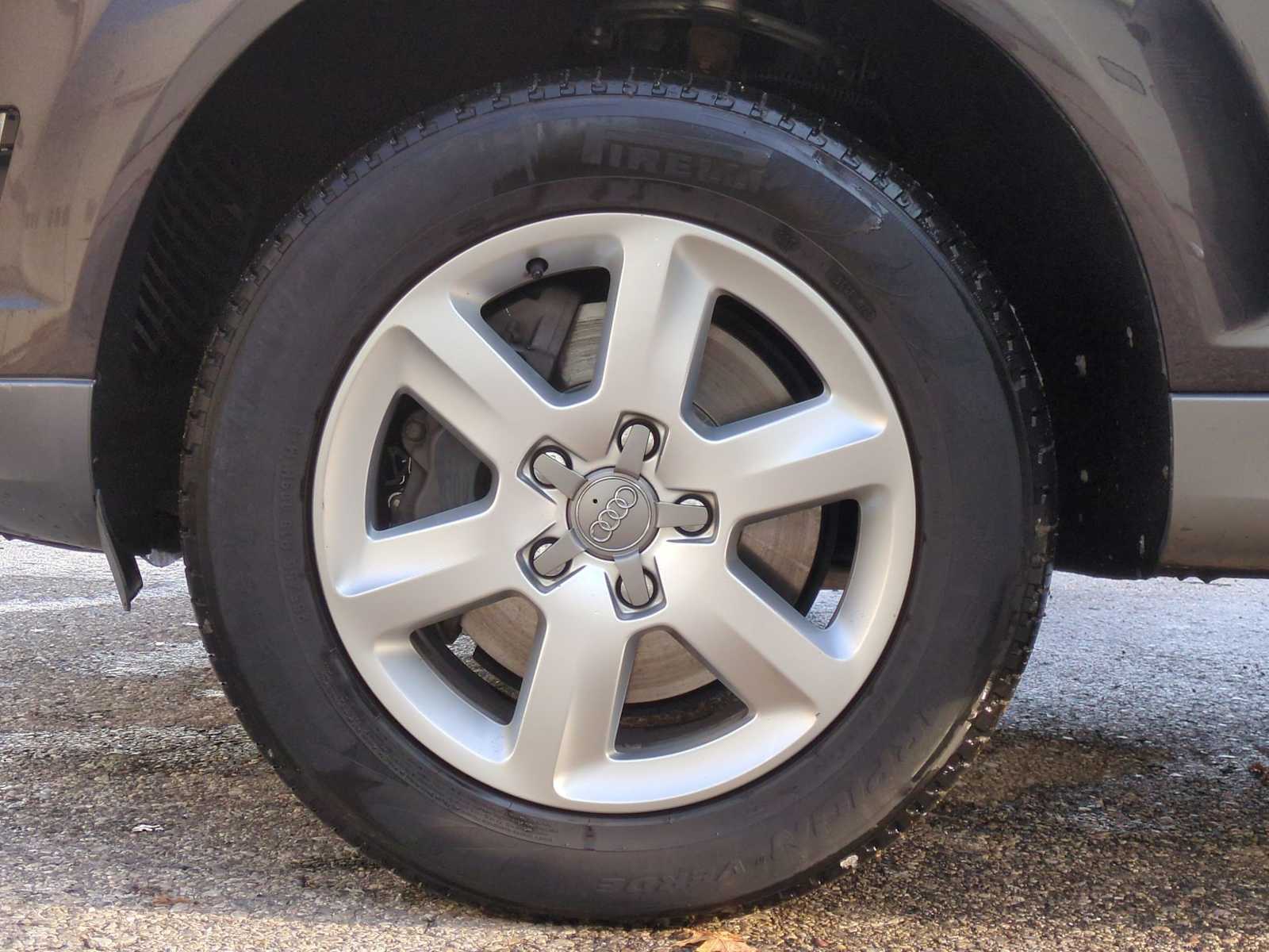 Thumbnail: 2011 Audi Q7 - 14