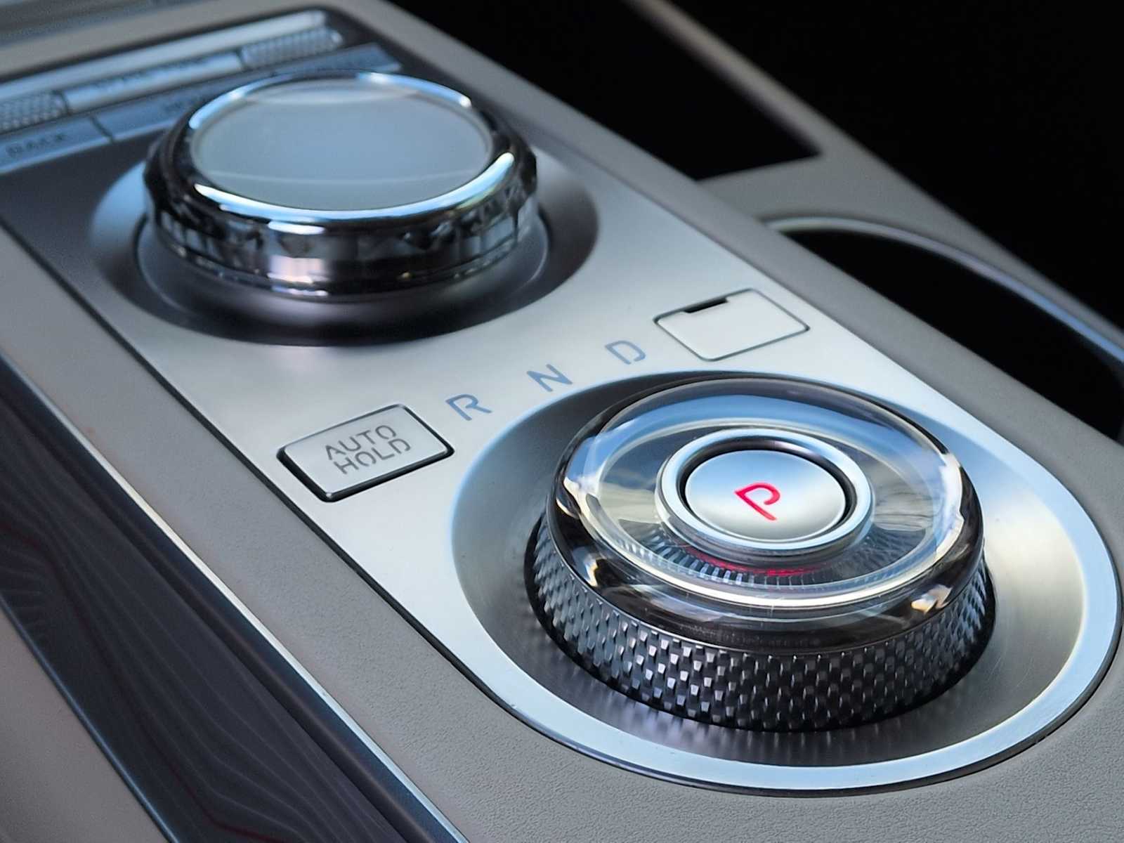 Thumbnail: 2022 Genesis GV70 - 33