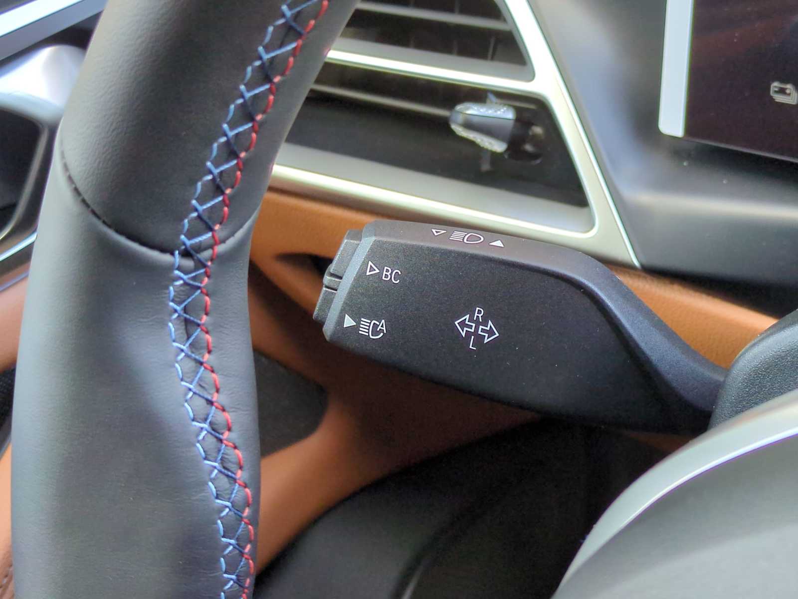 Thumbnail: 2025 BMW i4 - 28