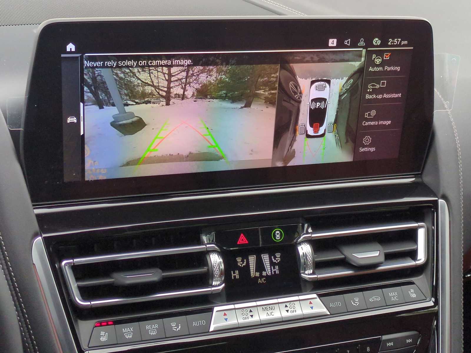 Thumbnail: 2026 BMW 8 Series - 26