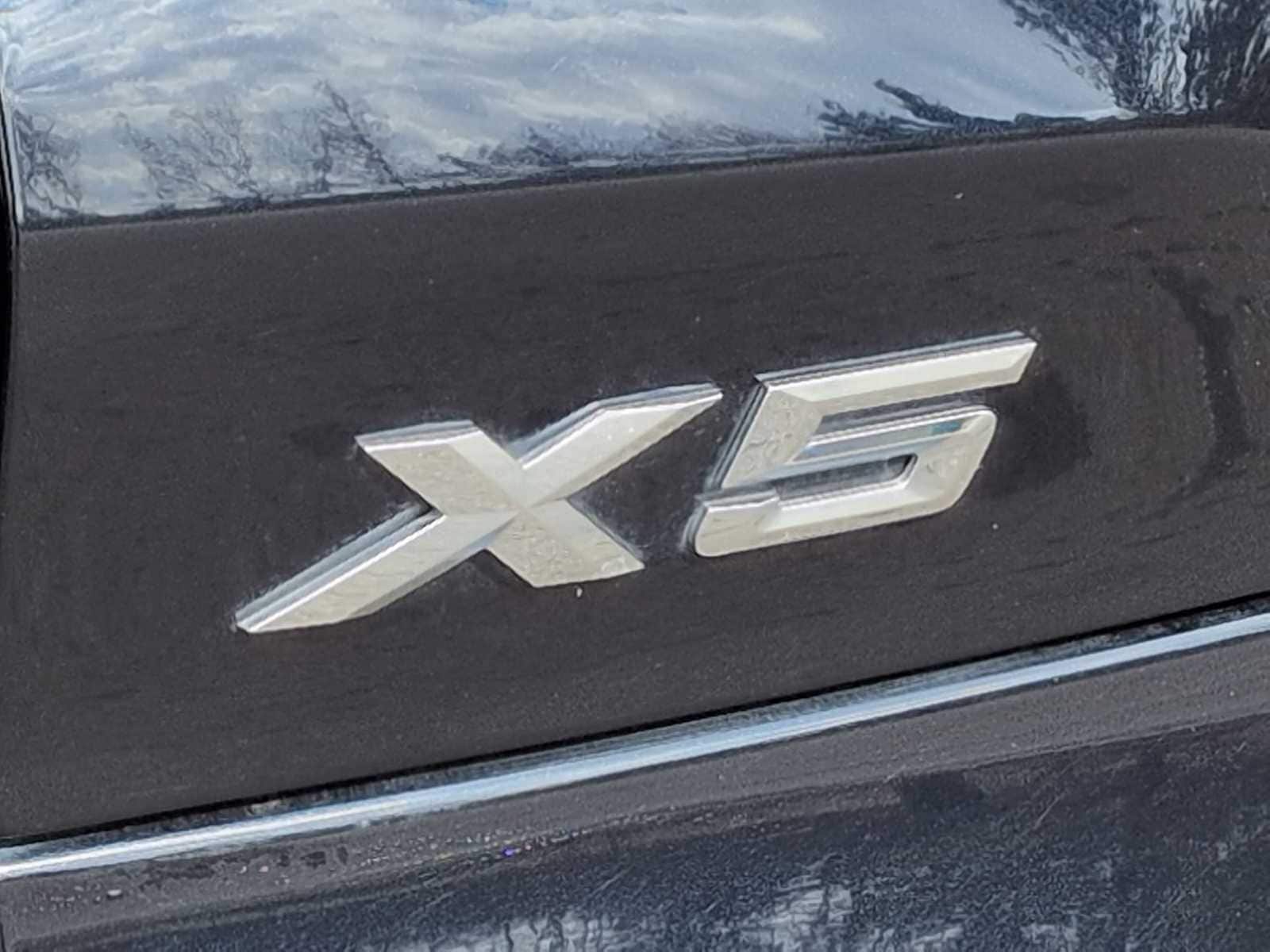Thumbnail: 2022 BMW X5 - 12