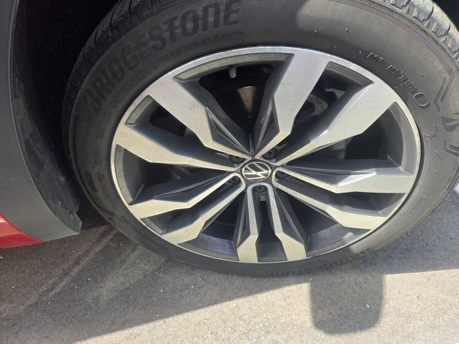 Thumbnail: 2021 Volkswagen Atlas - 9