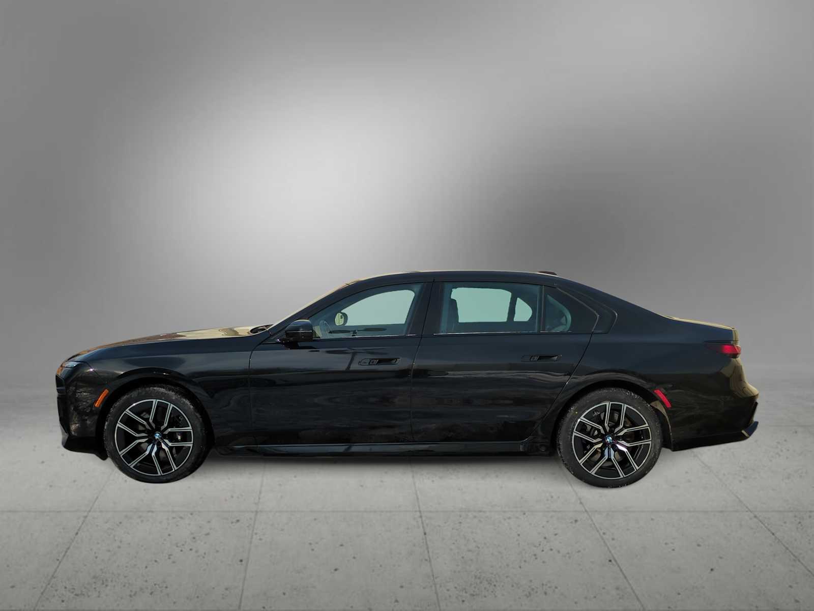 Thumbnail: 2024 BMW 7 Series - 5