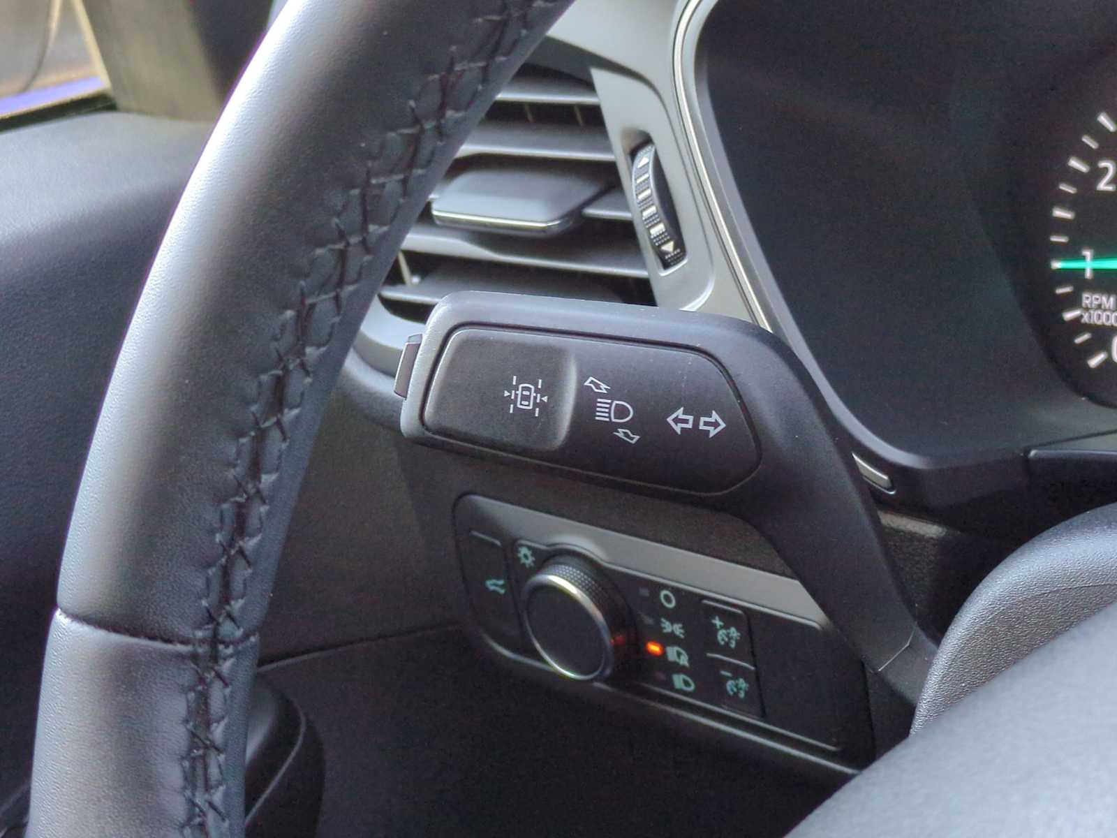 Thumbnail: 2022 Ford Escape - 28