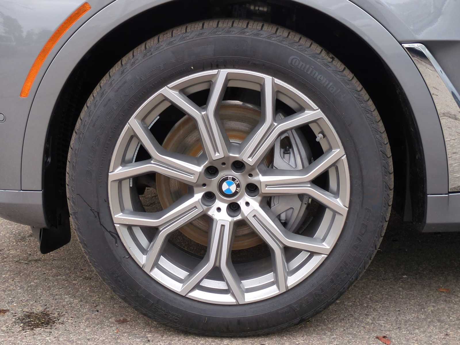 Thumbnail: 2025 BMW X7 - 14