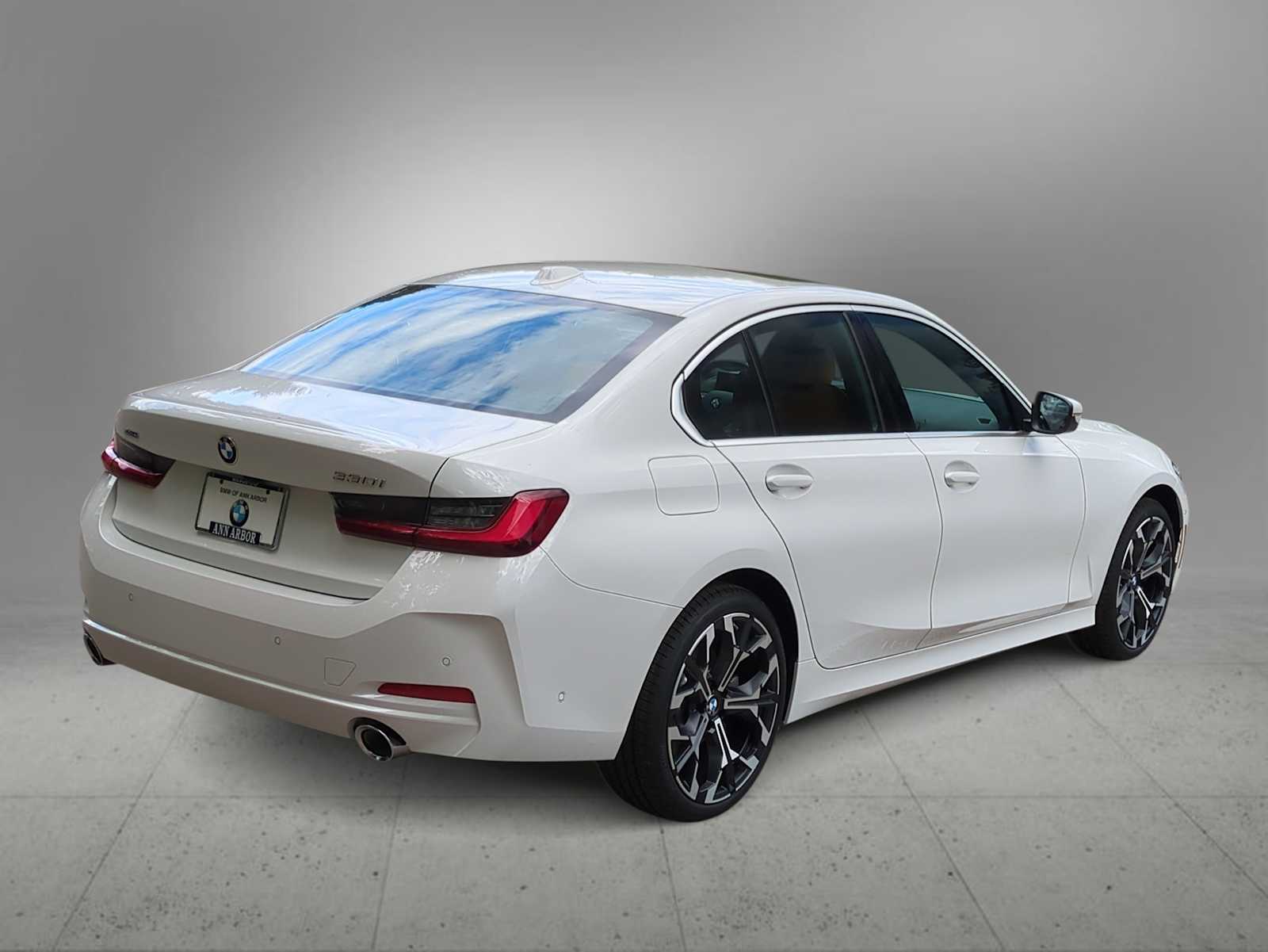 Thumbnail: 2025 BMW 3 Series - 8