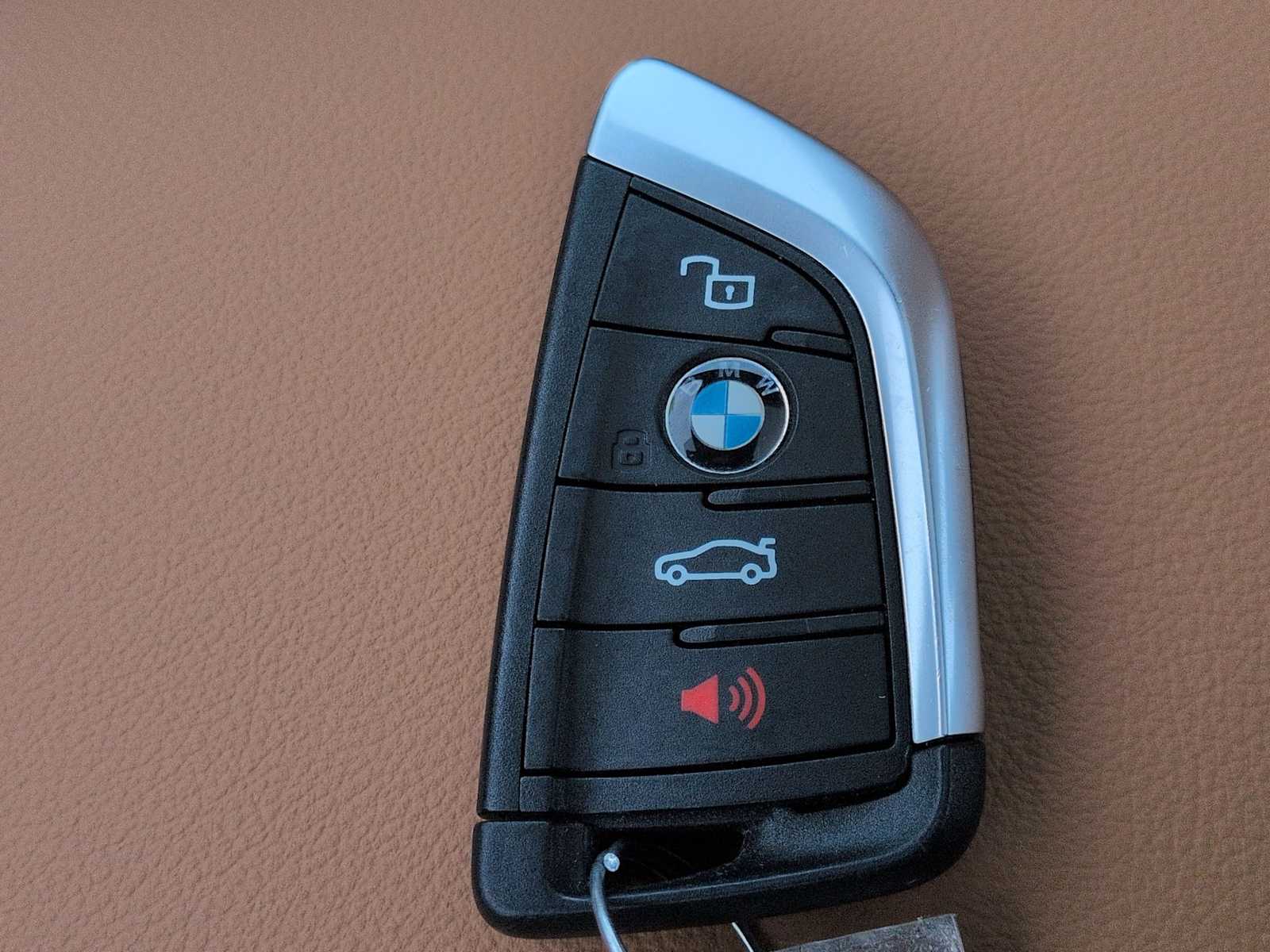 Thumbnail: 2025 BMW 3 Series - 37