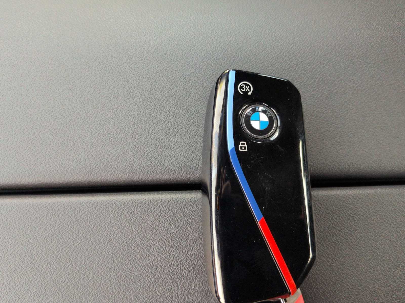 Thumbnail: 2024 BMW i5 - 37