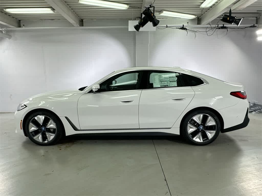 Thumbnail: 2024 BMW i4 - 11