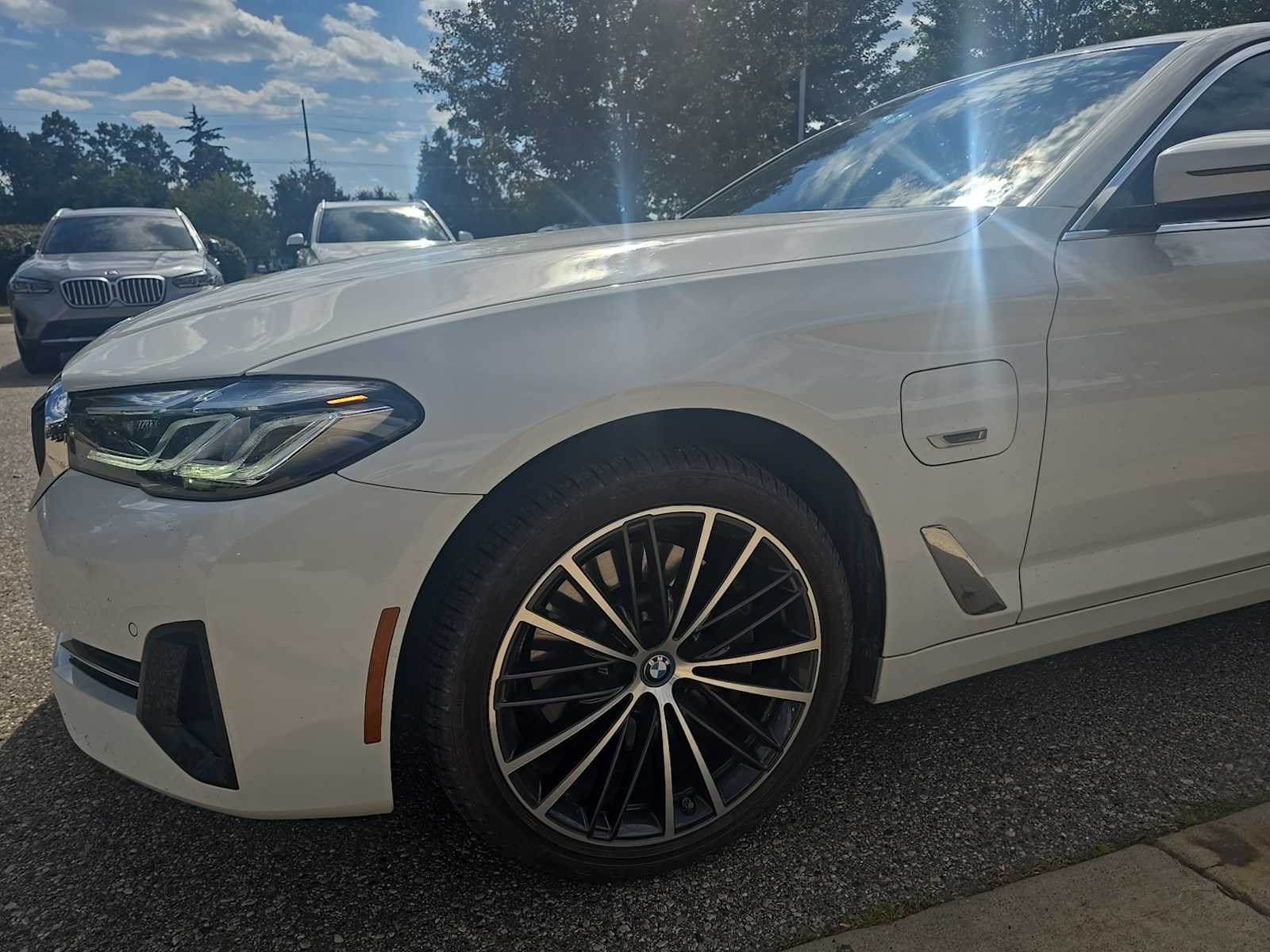 Thumbnail: 2023 BMW 5 Series - 2