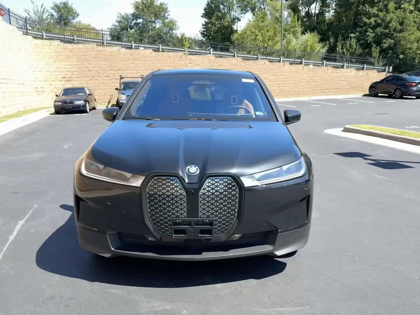 2024 Bmw iX photo 2