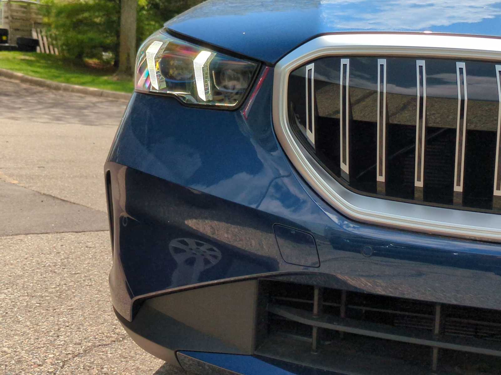 Thumbnail: 2026 BMW 5 Series - 11