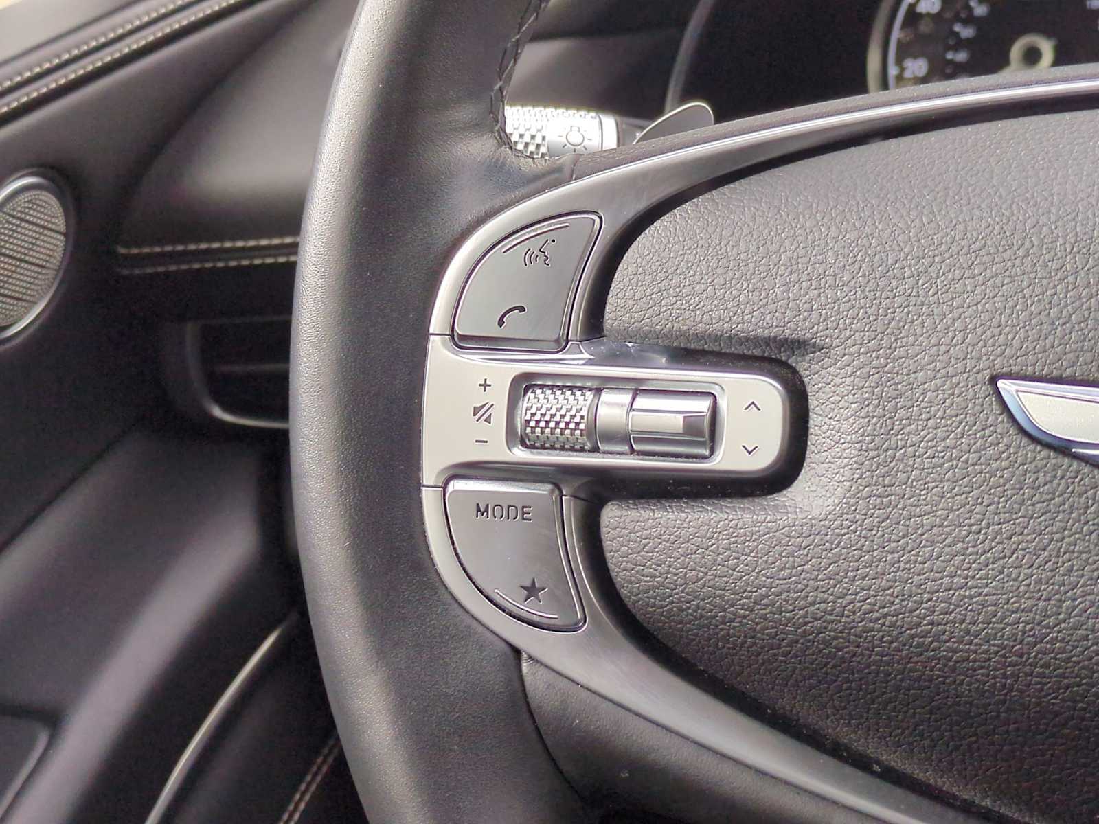 Thumbnail: 2022 Genesis GV80 - 25