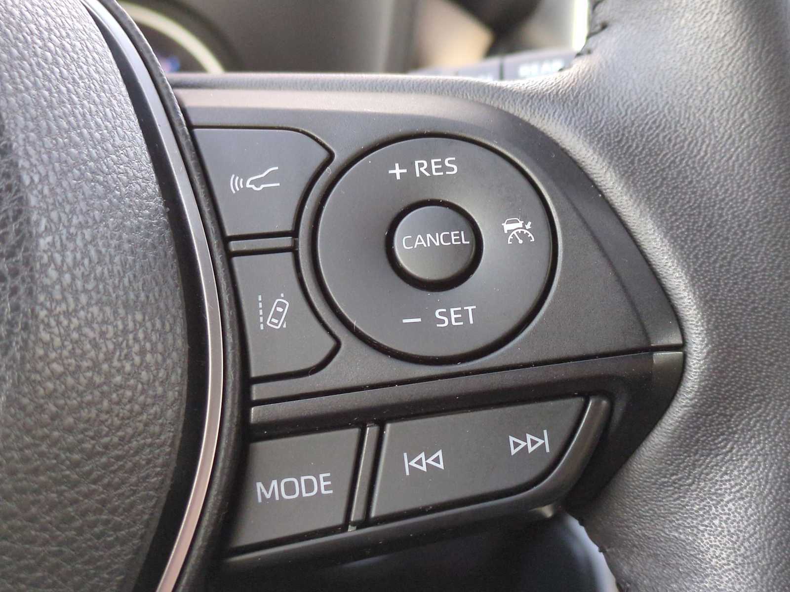 Thumbnail: 2023 Toyota RAV4 - 27