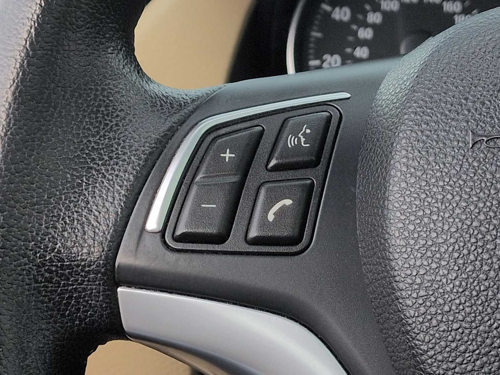 Thumbnail: 2013 BMW X1 - 26