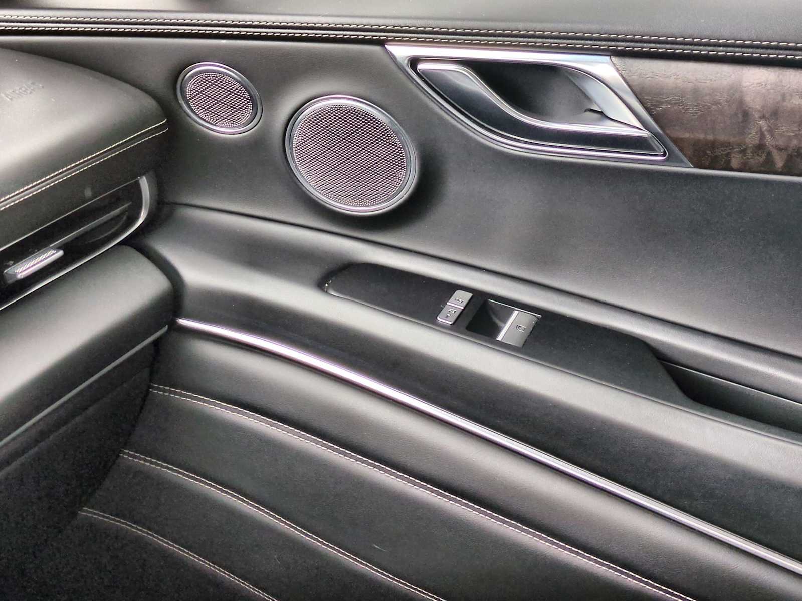 Thumbnail: 2022 Genesis GV80 - 37