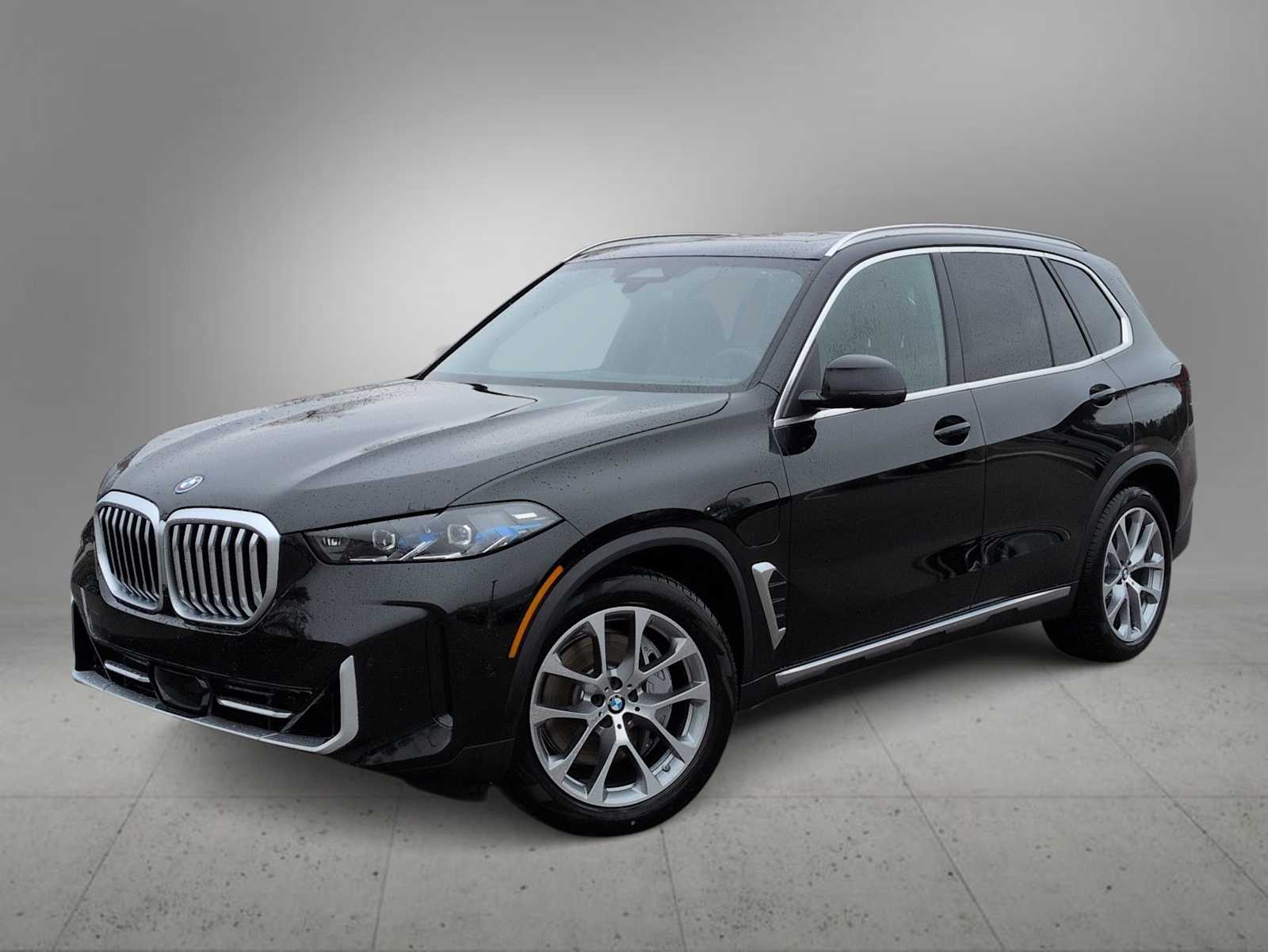 Thumbnail: 2026 BMW X5 - 1